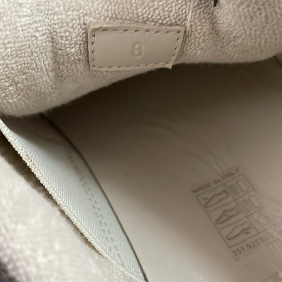 Sneakers - Picture 8 of 10